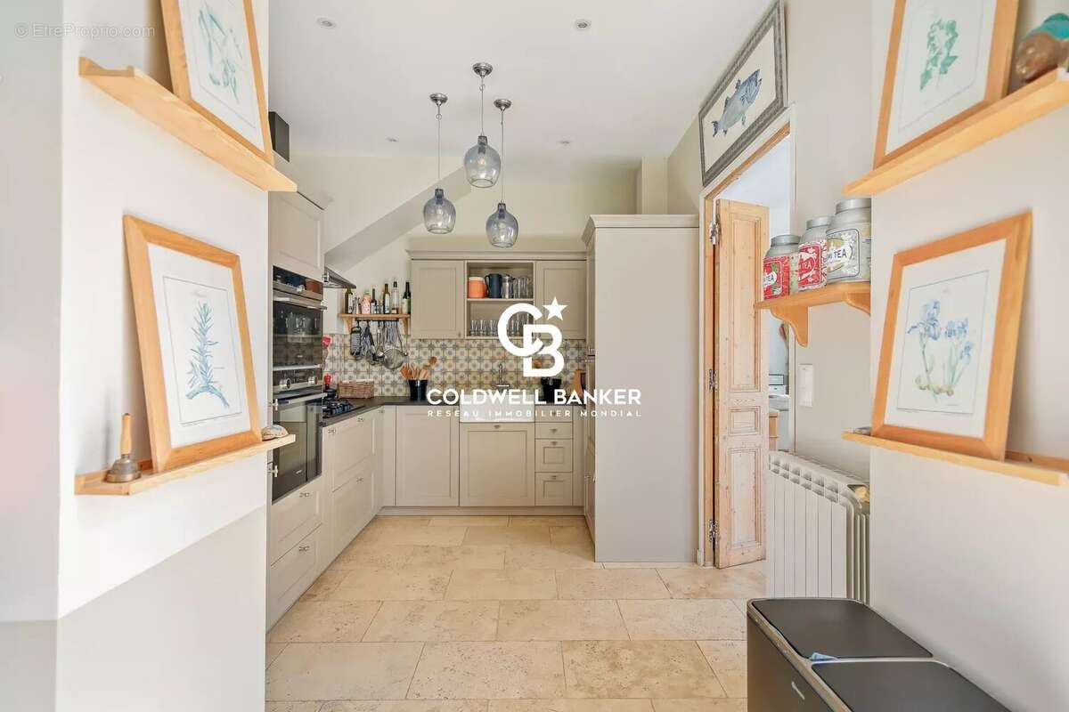 Maison à CARQUEIRANNE