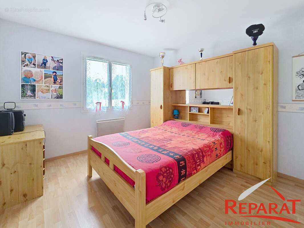 Maison 99 m² à Ayen  - photo 4