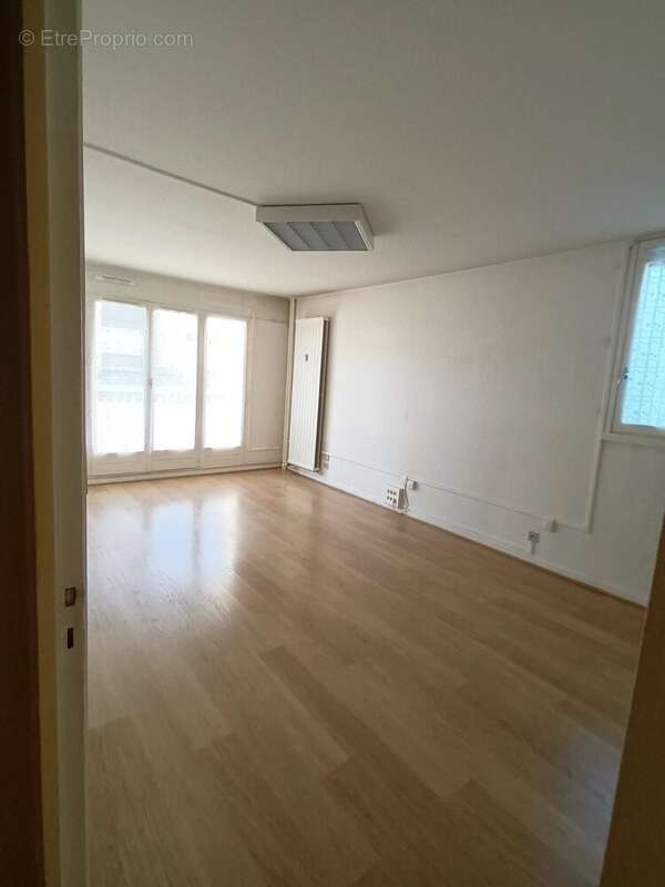 Appartement à MONTCEAU-LES-MINES