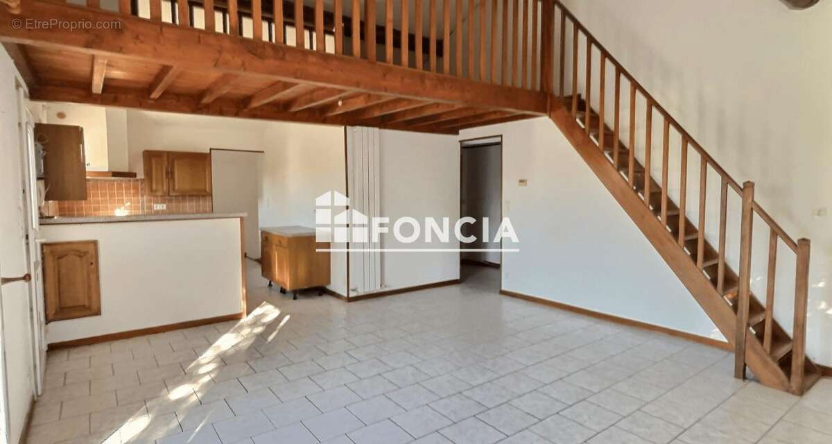 Maison à BOLLENE
