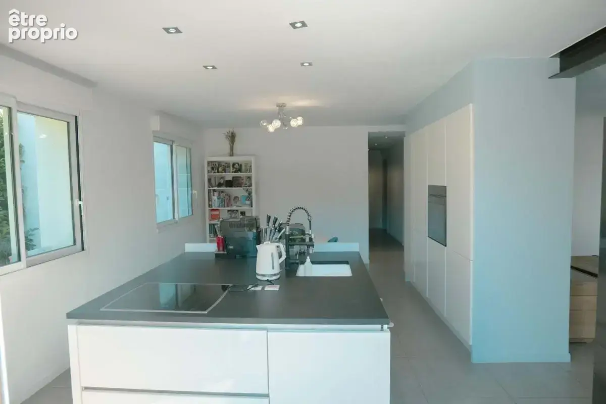 Maison 7 pièces 182 m² à vendre à Lezignan-La-Cebe (34120) - photo 4
