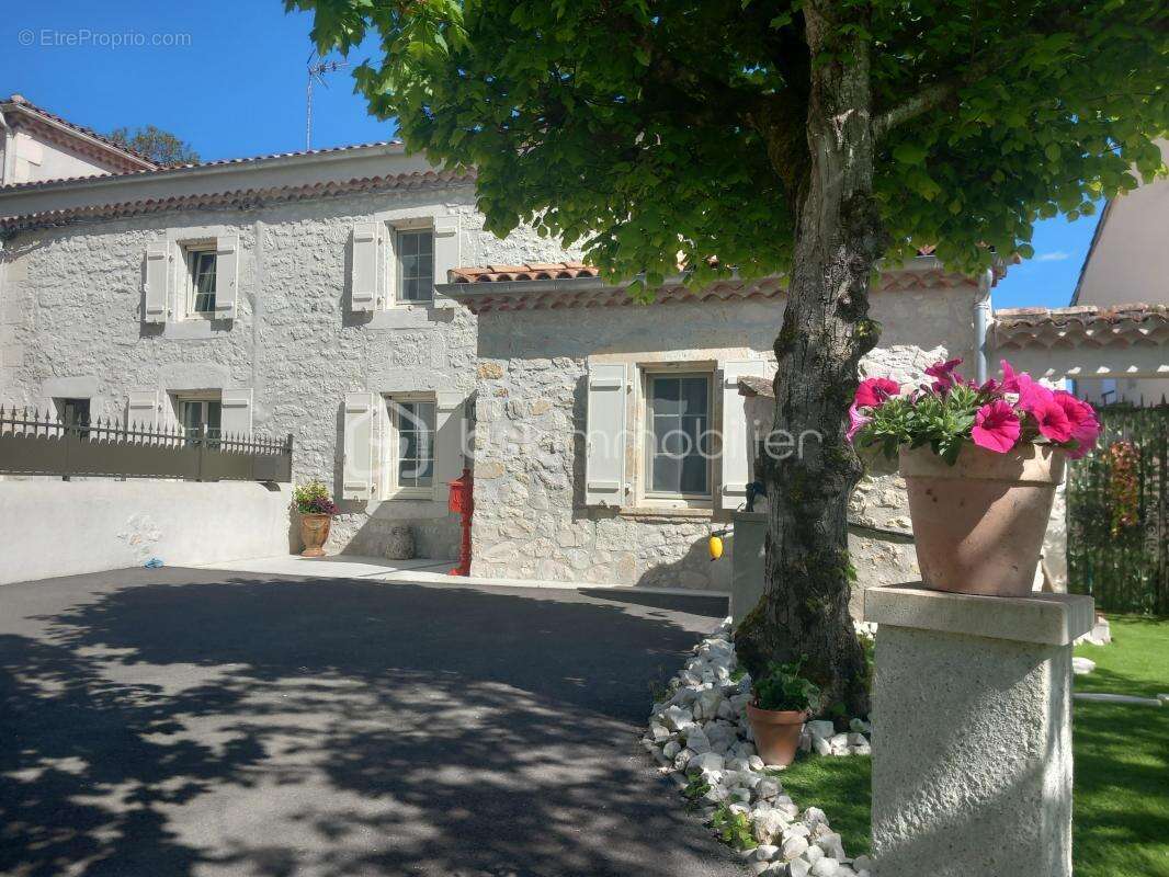 Maison à NERAC