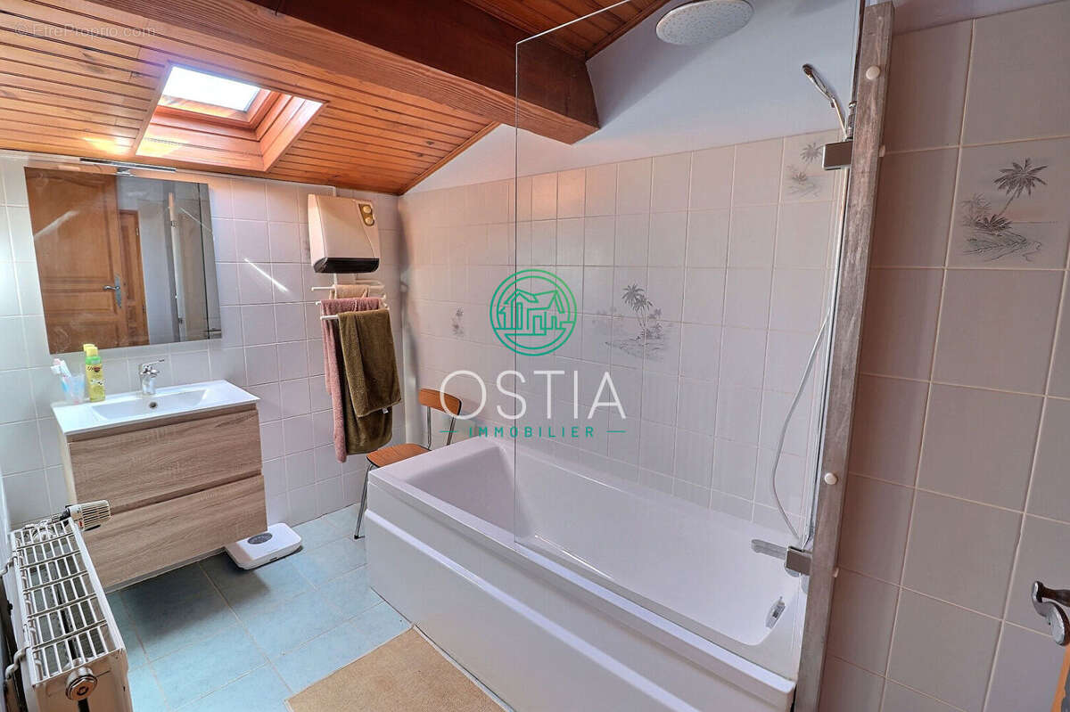 Maison à SAINT-MARTIN-LA-PLAINE