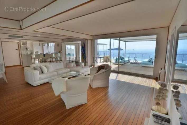 Maison à ANTIBES