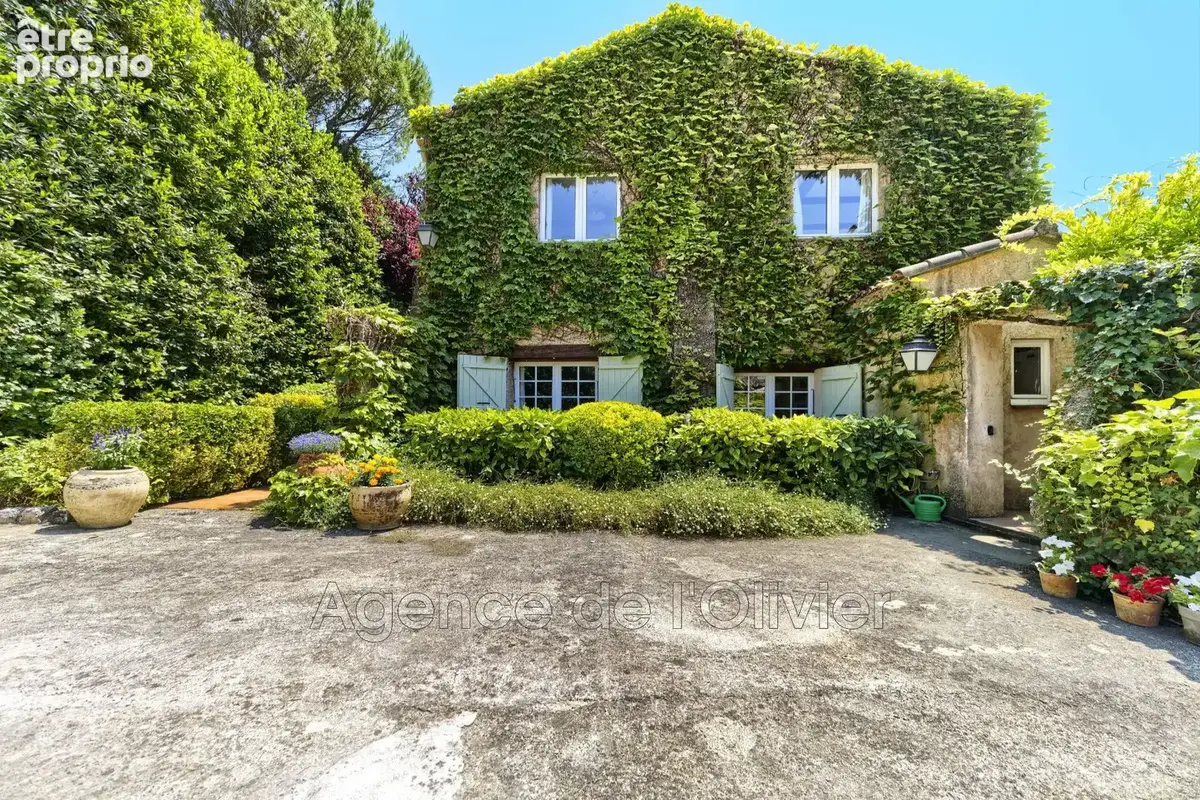 Maison 7 pièces 256 m² à vendre à Tourrettes-Sur-Loup (06140) - photo 5