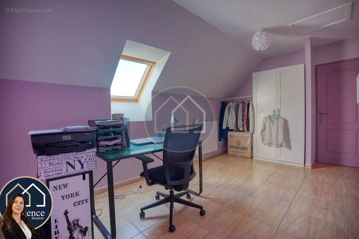 Maison à SAINTE-GEMME-MORONVAL