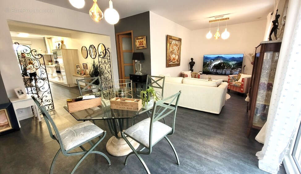 Maison à SOLIERS