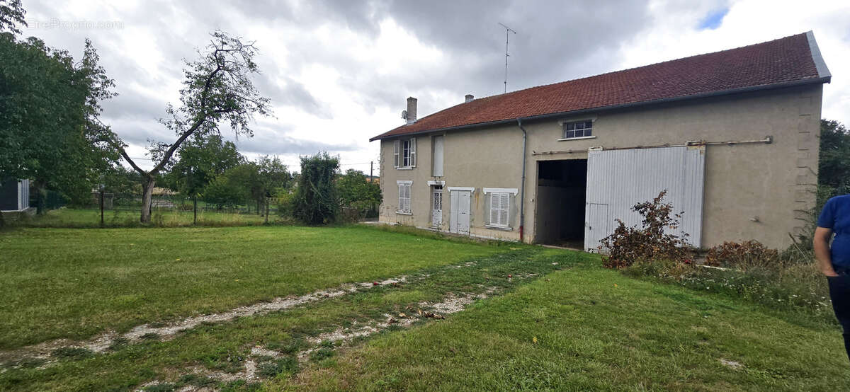 Maison à CONSENVOYE