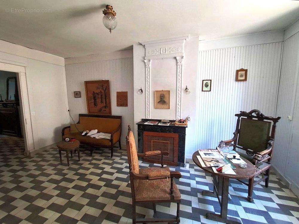 Maison à SAINT-BEAT