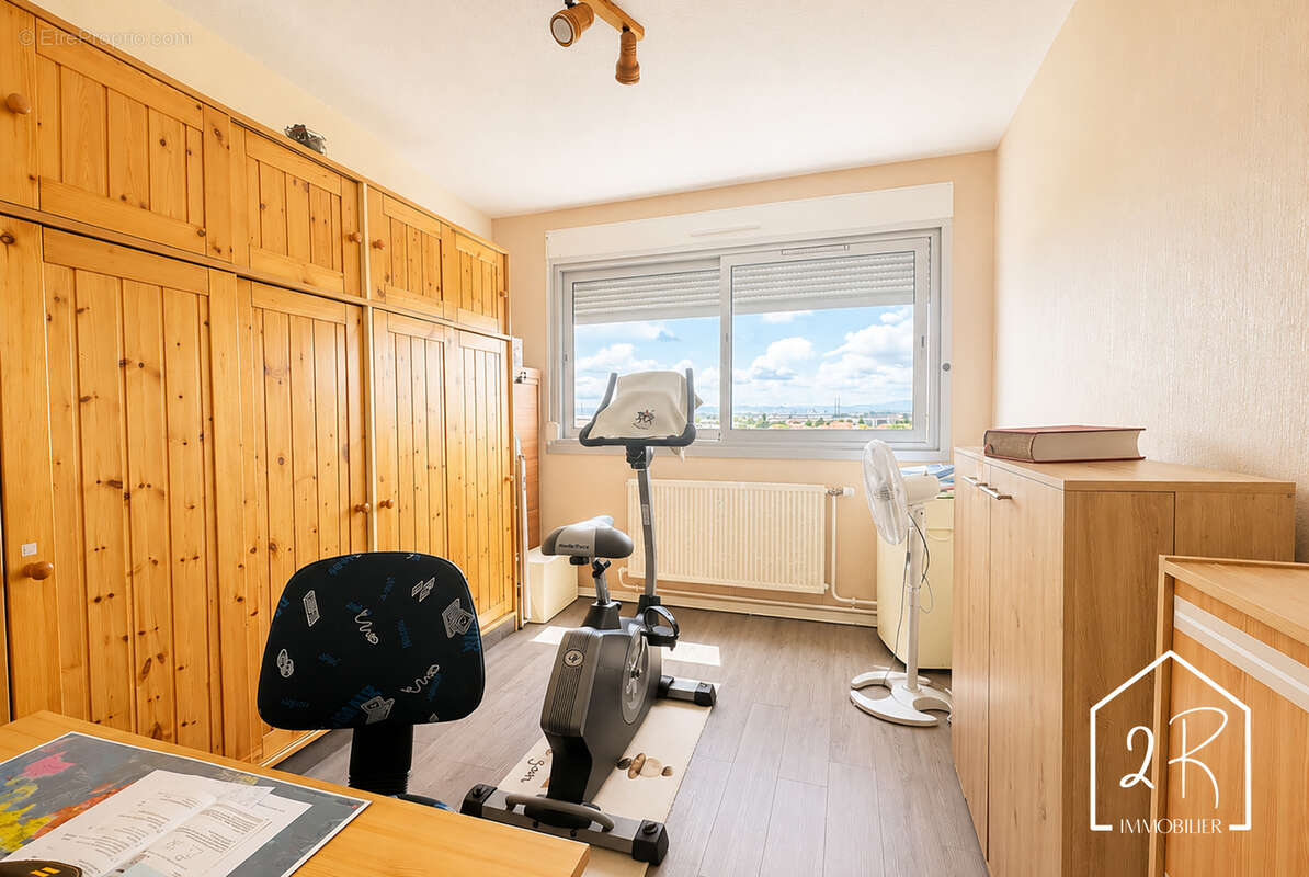 Appartement 5 pièces 101,5 m2 habitables avec loggia et cave - photo 14
