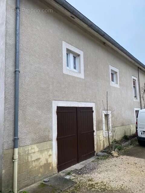 Maison à VERREY-SOUS-SALMAISE
