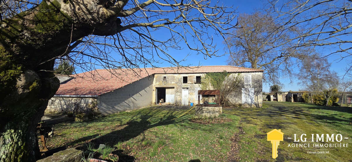 Maison à MORTAGNE-SUR-GIRONDE