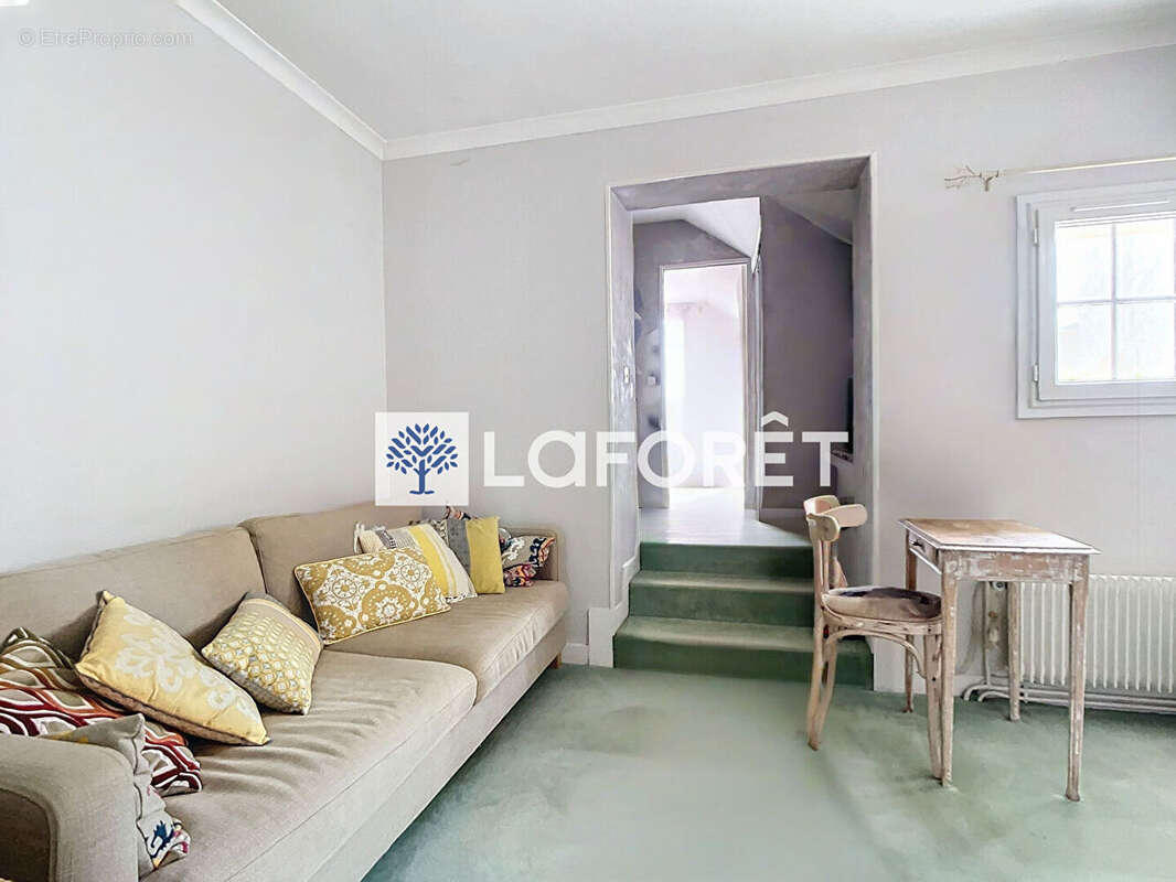 Maison à SAINT-NOM-LA-BRETECHE