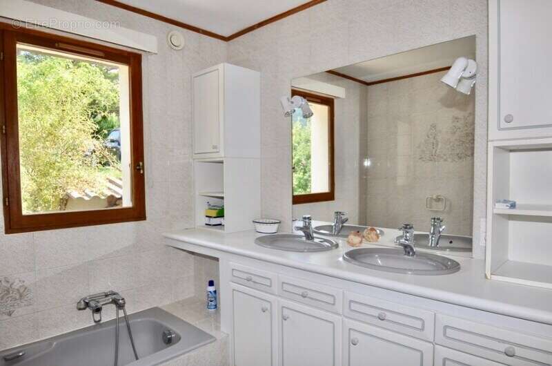 Maison à CASTELLANE