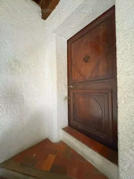 Appartement T4 au 2éme étage - photo 2