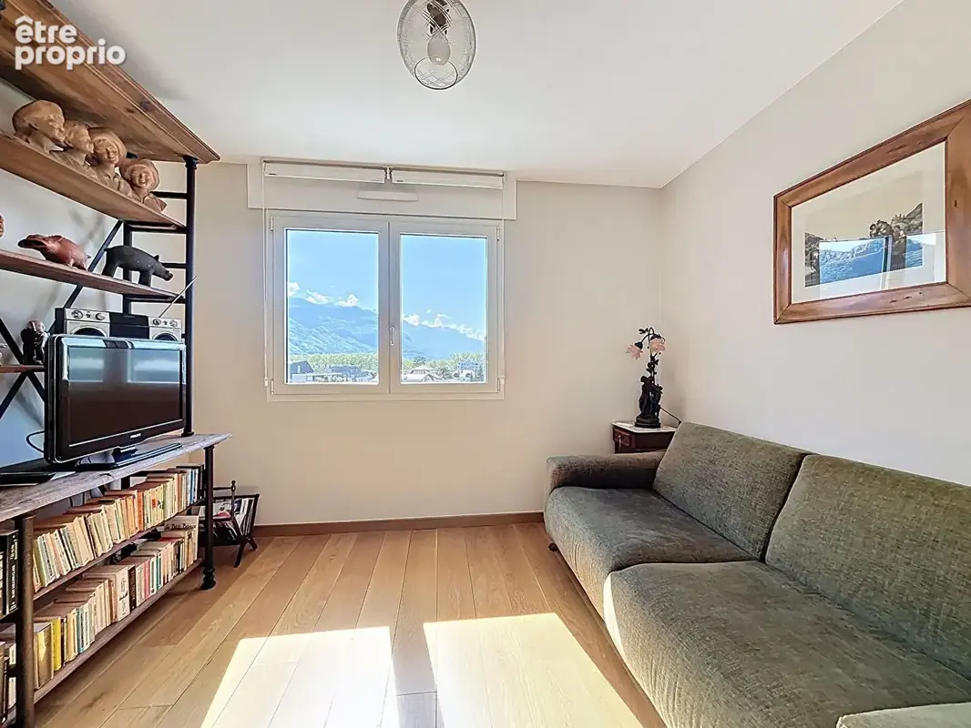 Appartement T4 95 m² rénové au coeur du Triangle d'Or d'Annecy - photo 11