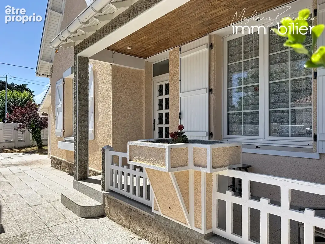Maison typique à vendre - À proximité de la plage des Demoiselles - photo 2