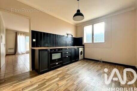 Photo 2 - Appartement à PERNES-LES-FONTAINES