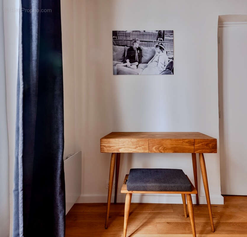 Appartement à PARIS-1E