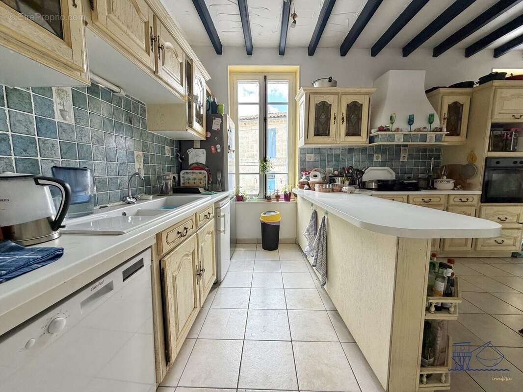 Maison à CHENAC-SAINT-SEURIN-D'UZET