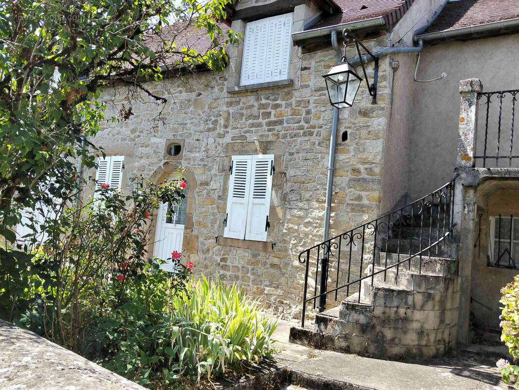 Ravissante maison de campagne en pierres - photo 2