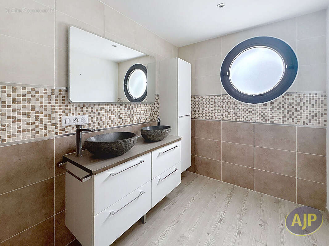 Maison à LA GARNACHE