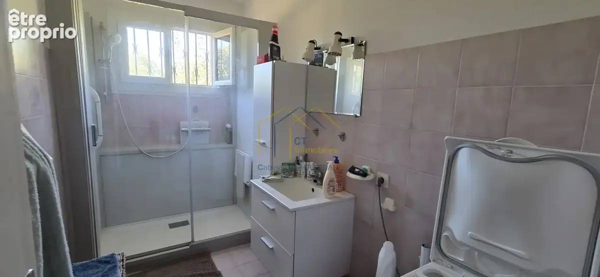 Maison avec 2 logements + garage et jardin - photo 9