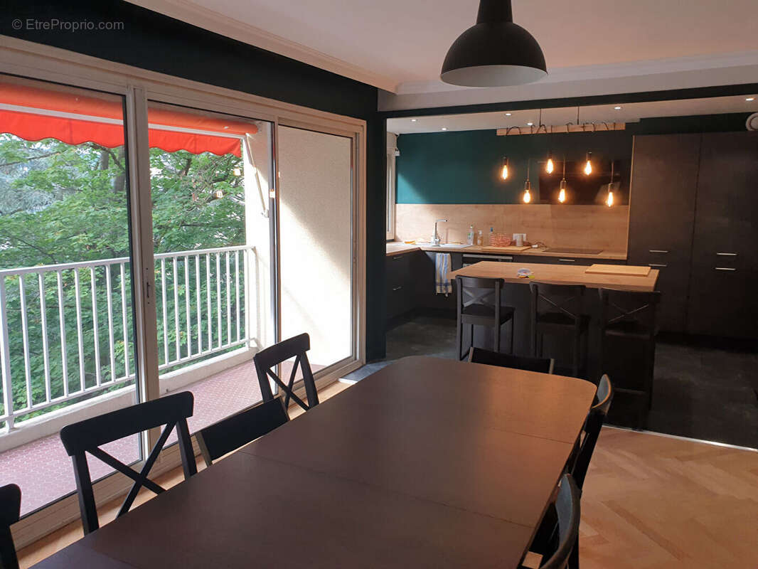 Appartement à OULLINS