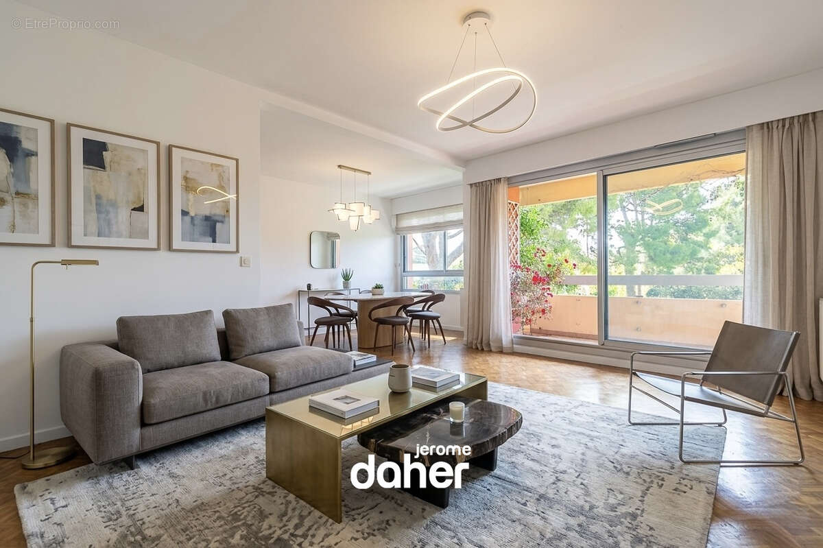 Appartement à MARSEILLE-8E