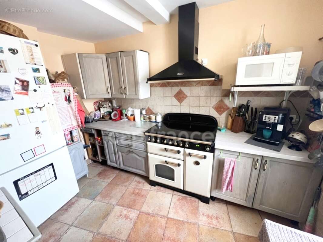 Maison à vendre à Reillanne (04110) – 152 m² – 4 chambres – Terrasse, balcon et charme provençal - photo 7
