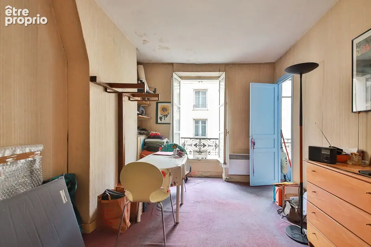Paris 7e - Rue de l'Exposition - Studio lumineux à fort potentiel - photo 2