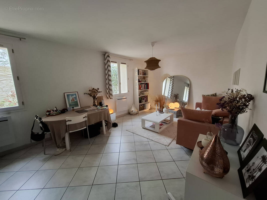 Appartement à HOUILLES