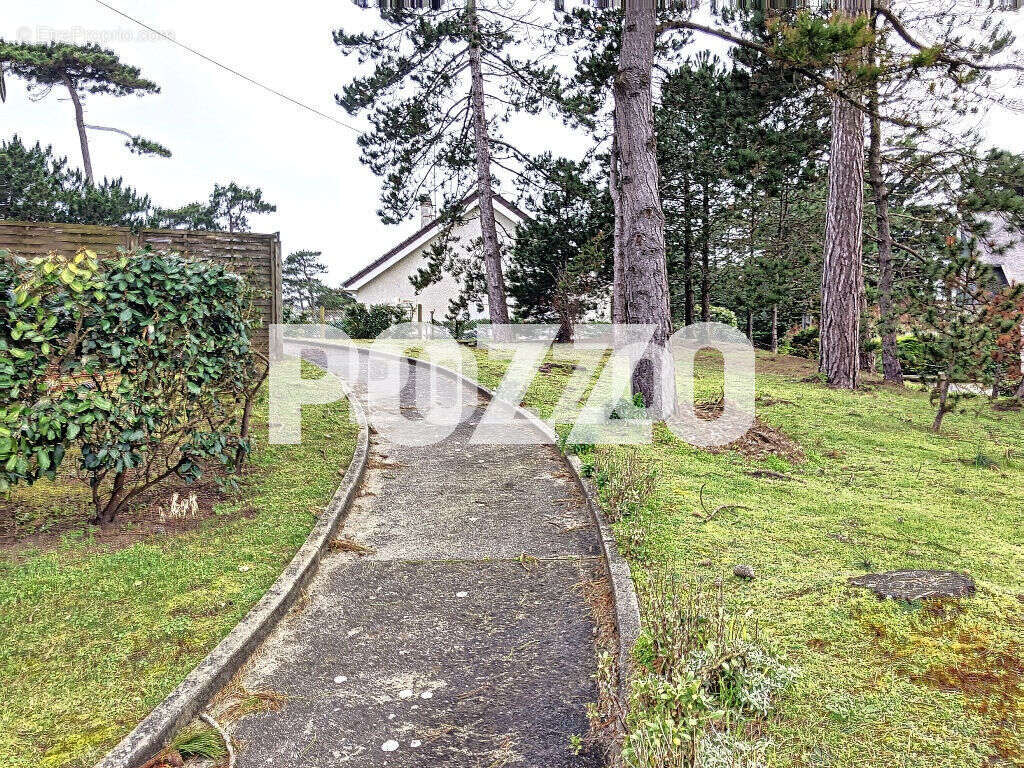 Maison à AGON-COUTAINVILLE