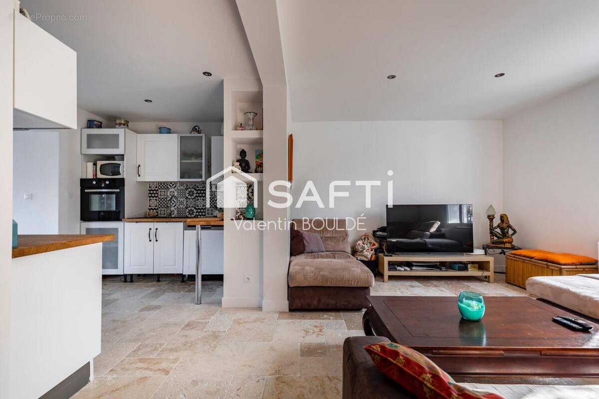 Photo 1 - Maison à CARBON-BLANC