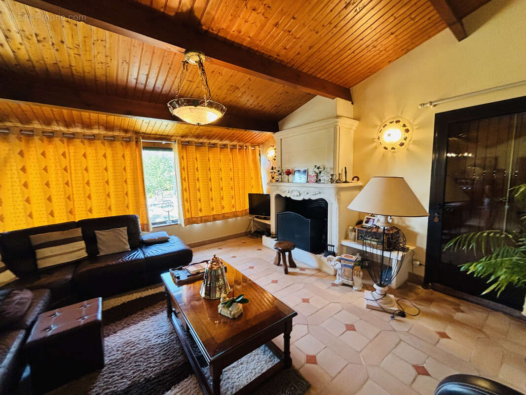 Maison à SAINT-AULAYE