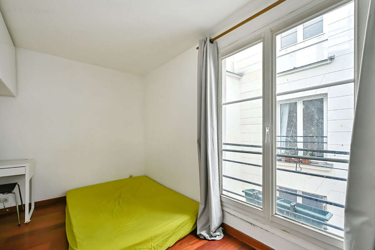Appartement à PARIS-3E