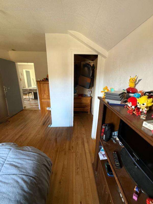 Appartement PASSY 87 M2 loi carrez, 111M2 superficie totale  , 5 pièces 276000 euros - photo 11