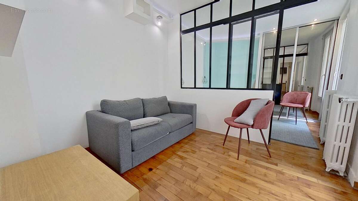 Appartement à PARIS-19E