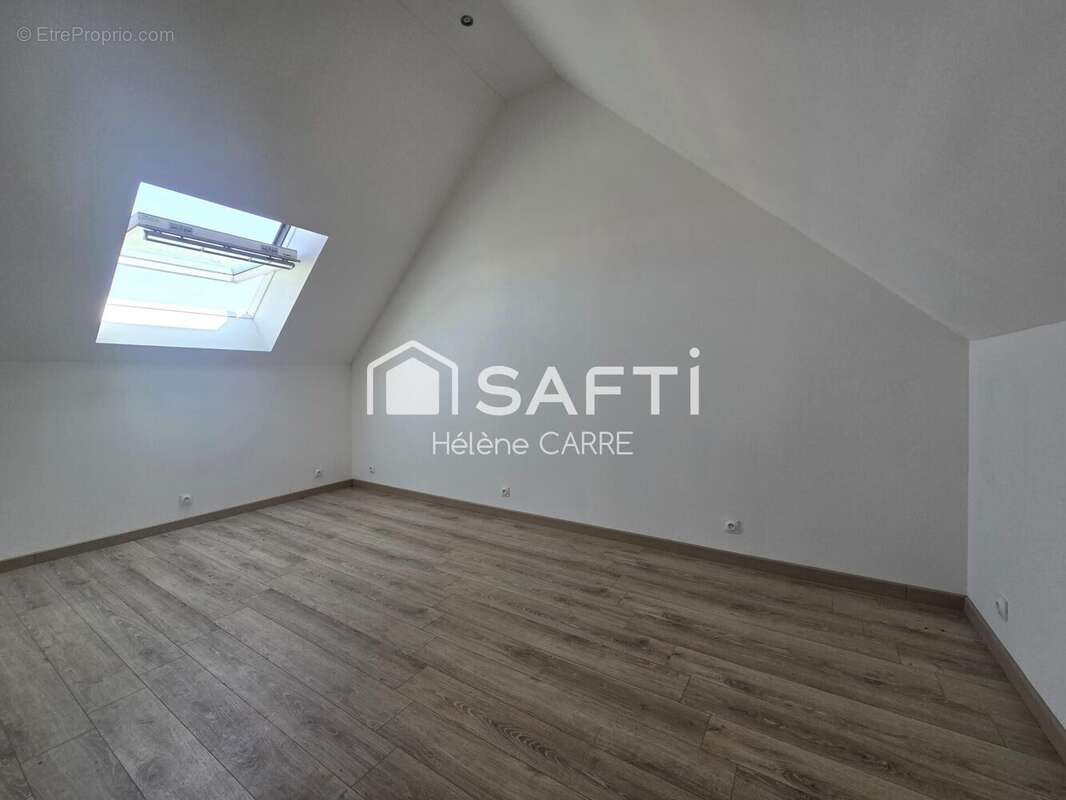 Maison 170 m² à Lucay-Le-Libre  - photo 5