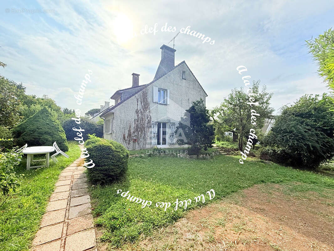 Maison à GIF-SUR-YVETTE