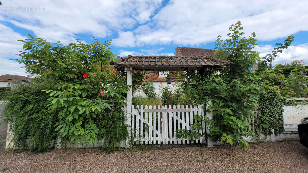 Maison à POUGUES-LES-EAUX