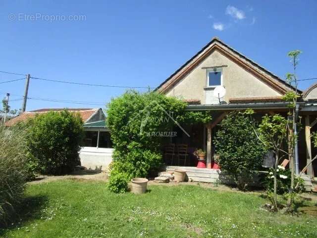 Maison à SAINT-LOUP
