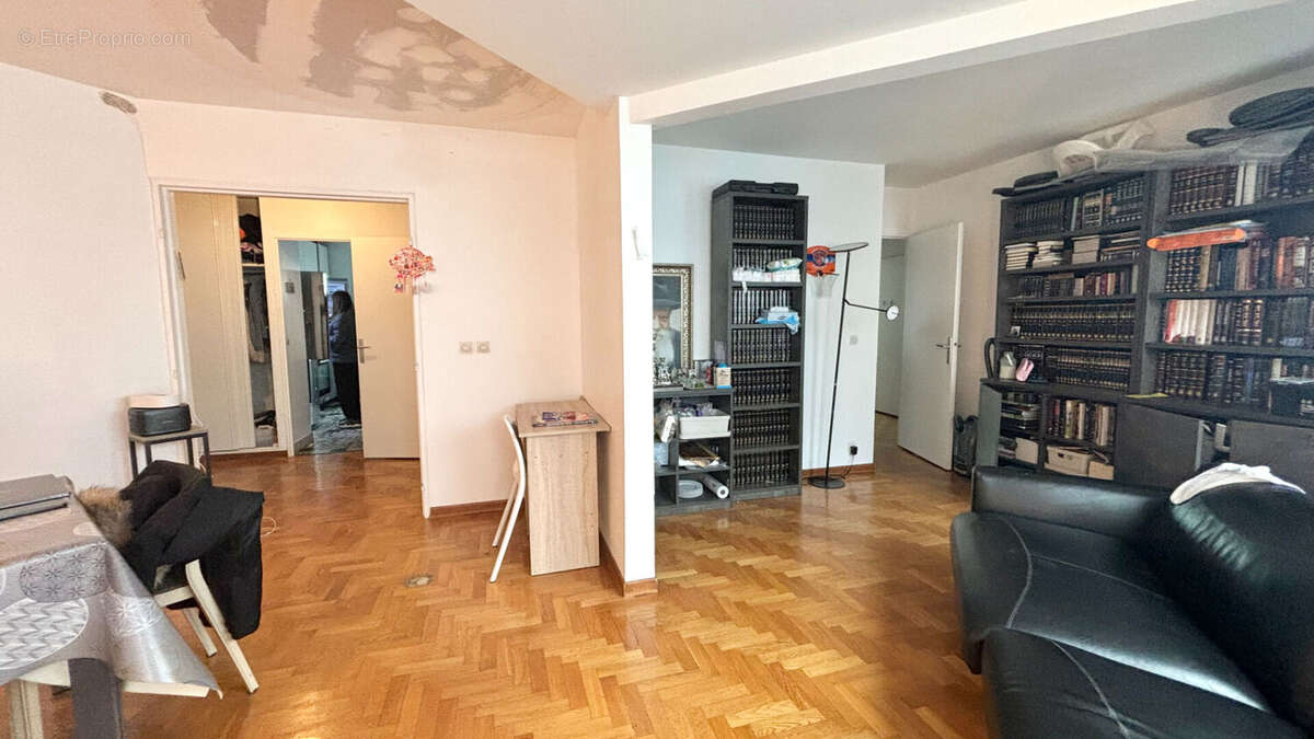 Appartement à PARIS-12E