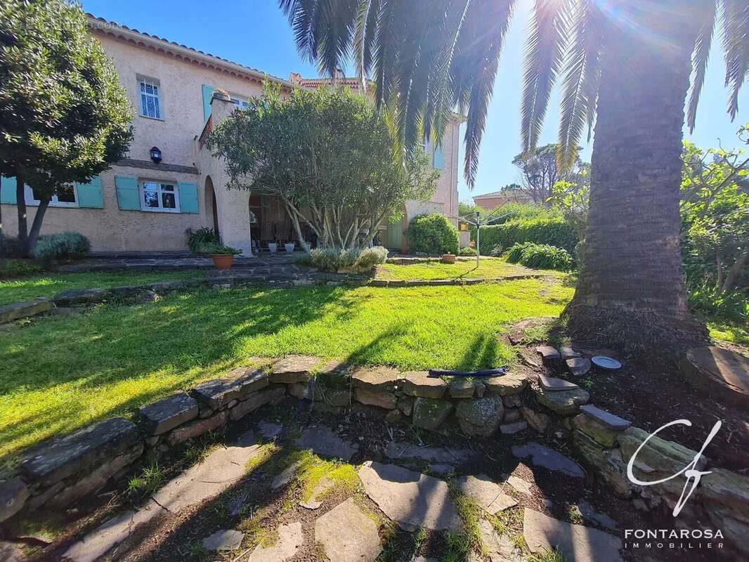 Maison à SAINT-RAPHAEL