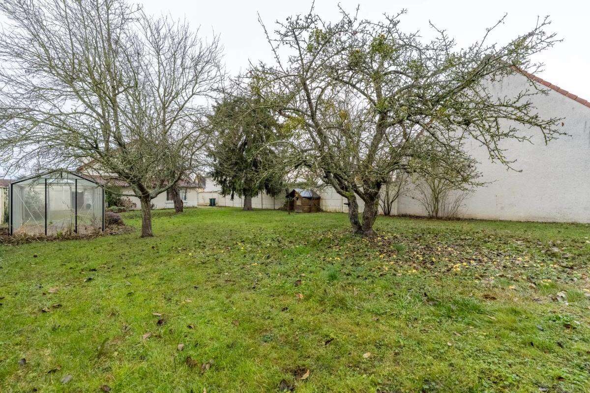 Maison à LA COUTURE-BOUSSEY