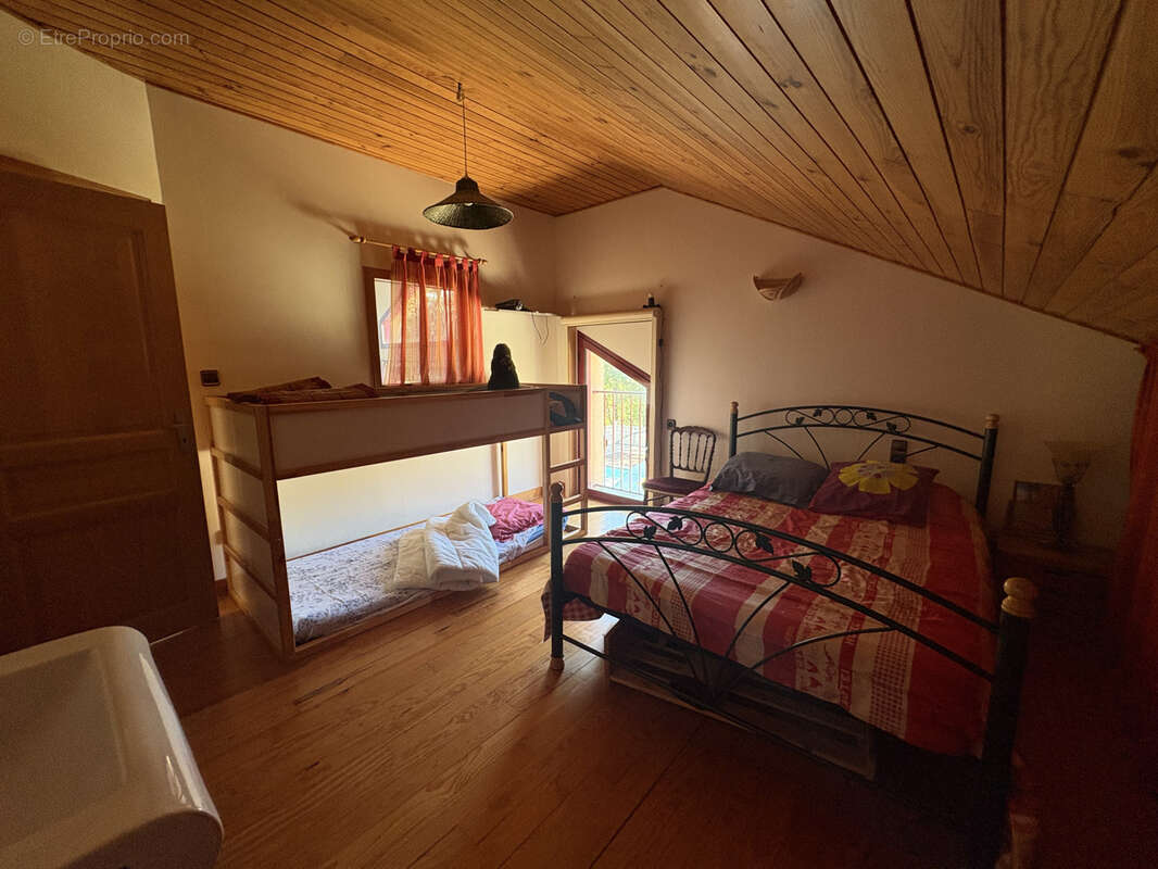 Maison à MARNHAGUES-ET-LATOUR