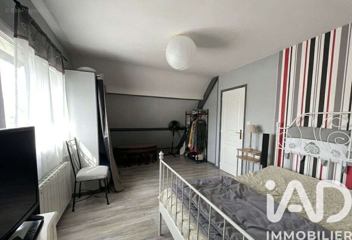 Photo 9 - Maison à LA TRINITE-SURZUR