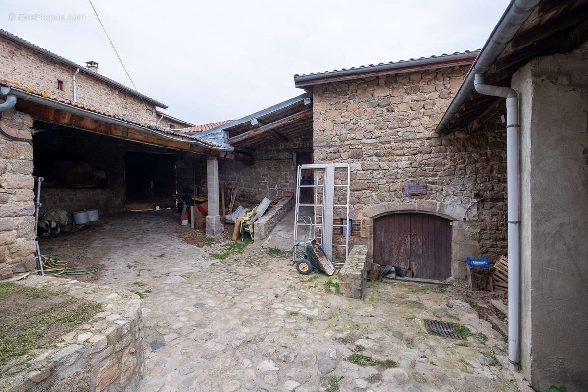 Maison à LA TOURETTE