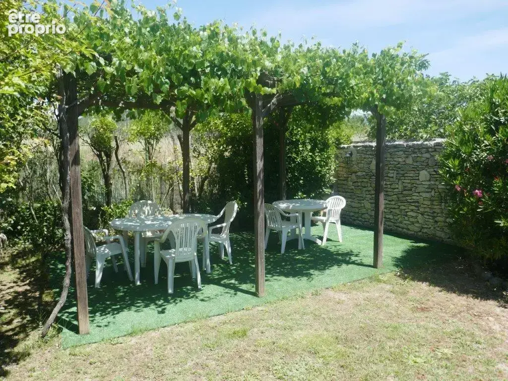 A vendre à Gargas spacieuse avec deux appartements et piscine - photo 21