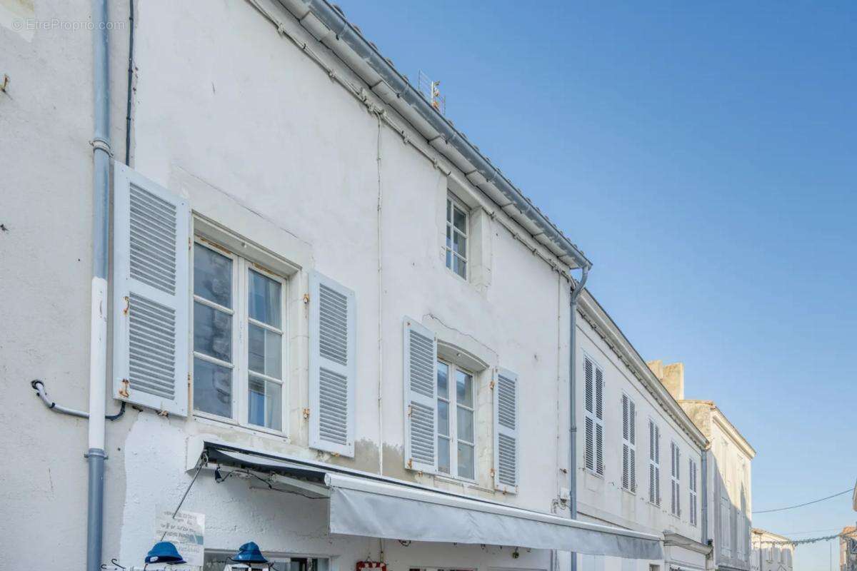 Appartement à SAINT-MARTIN-DE-RE